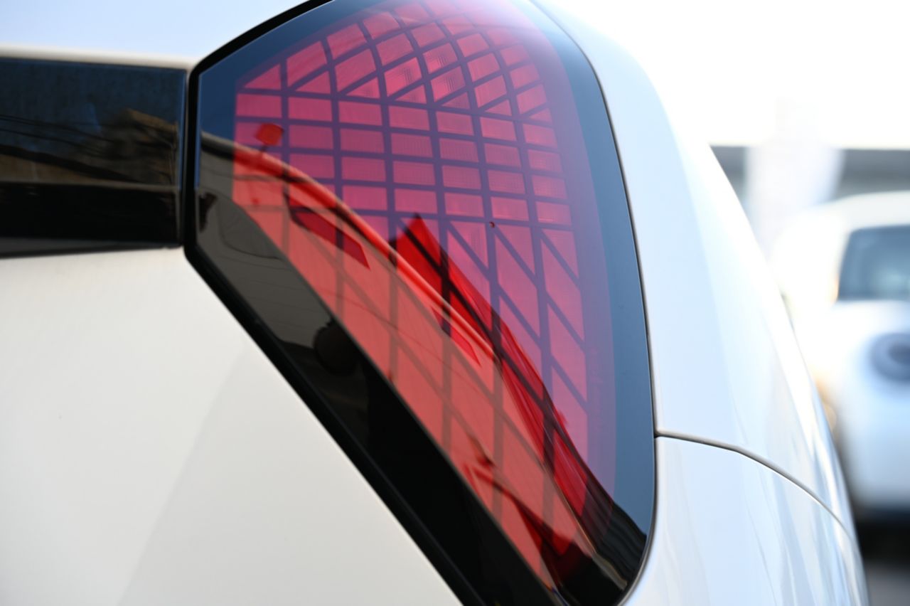 J01 MINI Cooper E