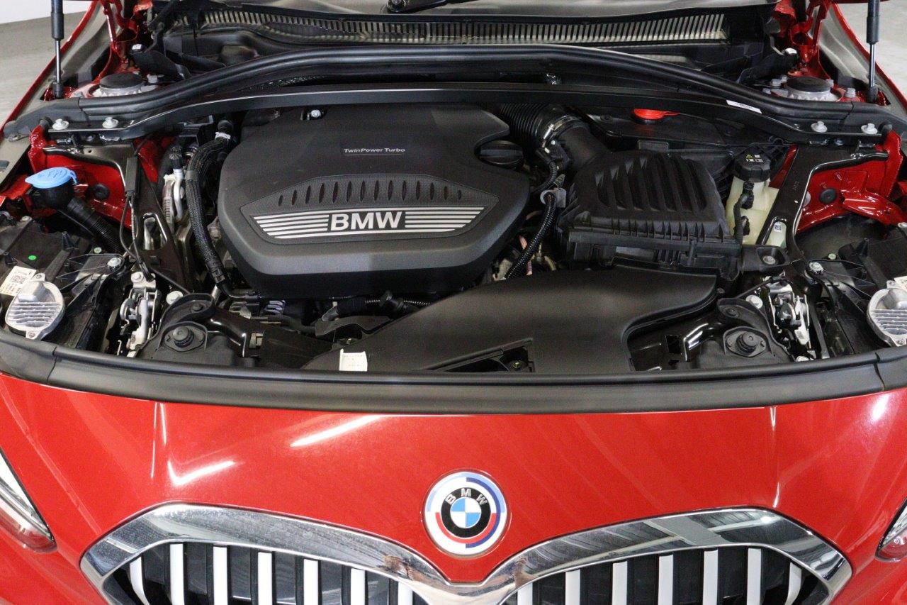 F40 118d Sports Hatch 5-door B47 2.0d