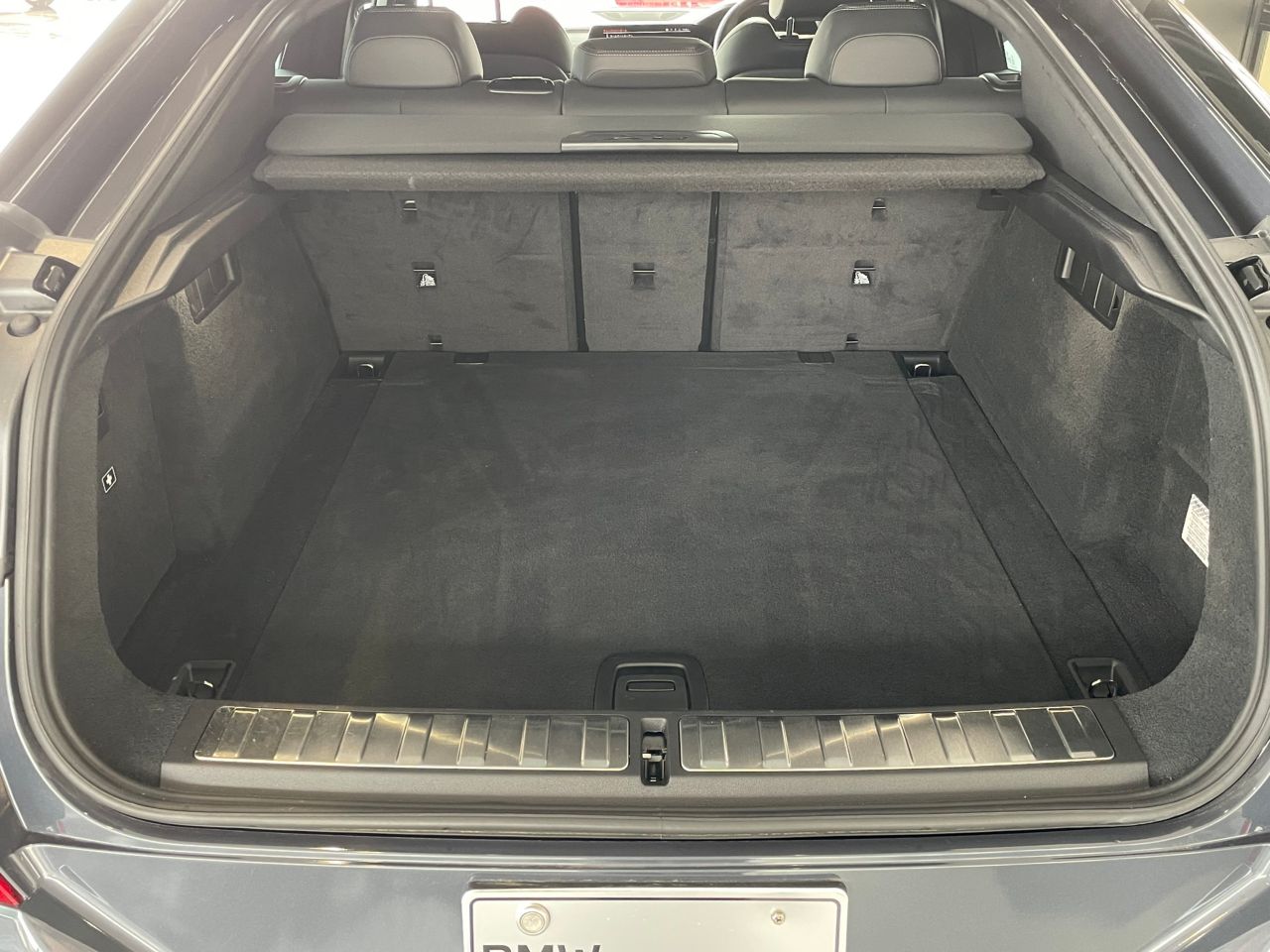 X* xDrive30d RHD