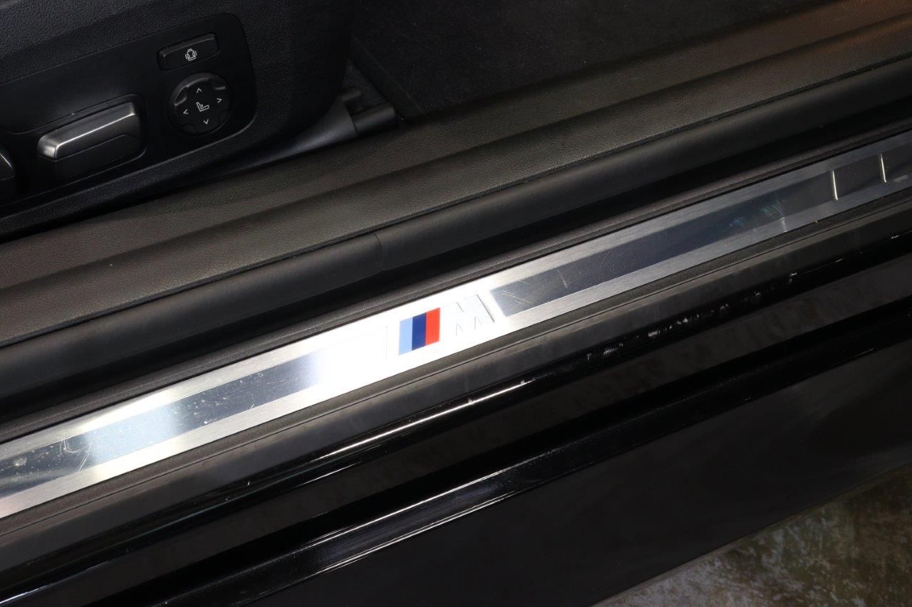 M240i xDrive Coupé RHD