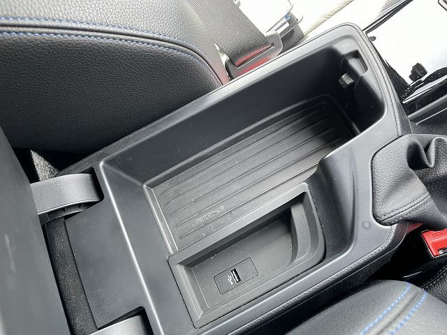 118D 5DOOR RHD