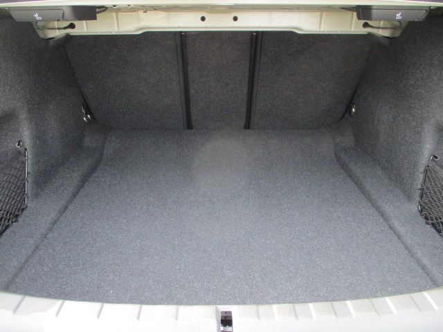 330i Berline RHD