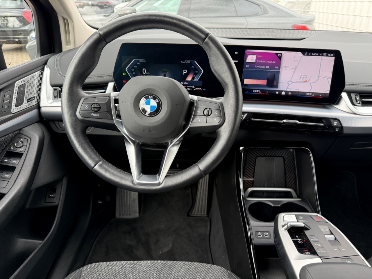 BMW 218
