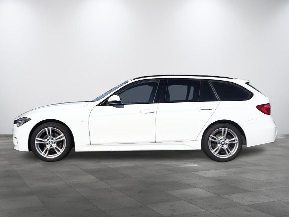 320I XDRIVE TOURING RHD