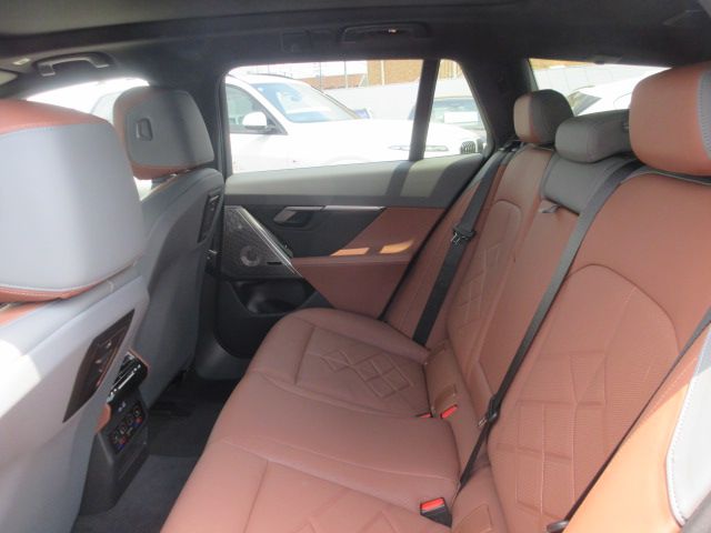BMW i5 eDrive40 M Sport RHD