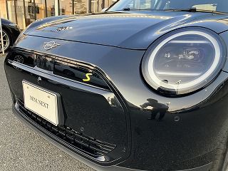J01 MINI Cooper SE