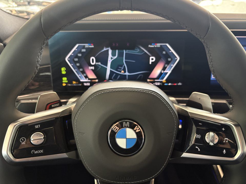 BMW 740