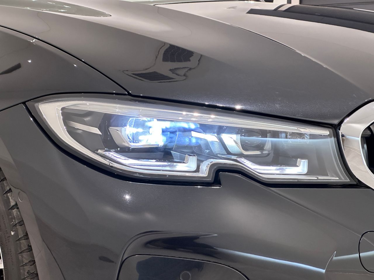 G21 330i Touring RHD