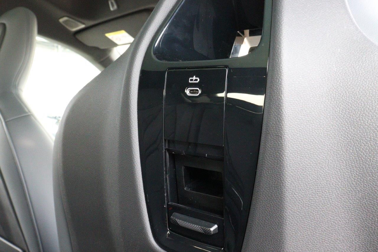 i20 iX xDrive50
