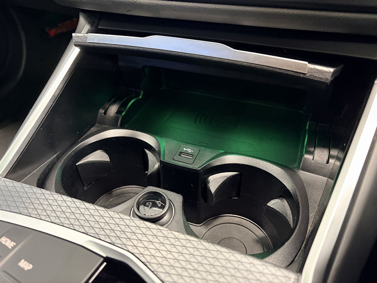 320d xDrive Berline RHD