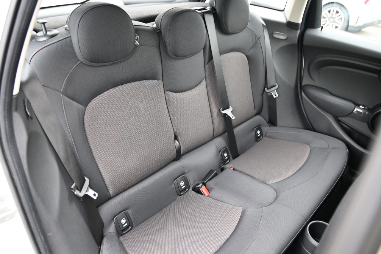 F55 MINI Cooper 5-Door Hatch LCI