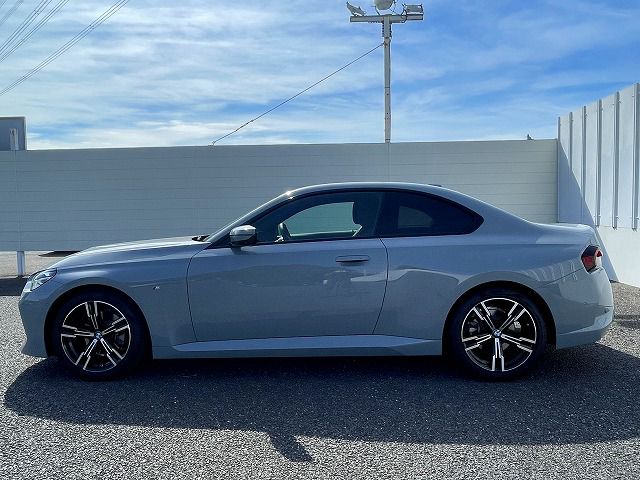 G42 220i Coupe