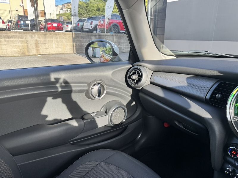 F56 COOPER D (AT)