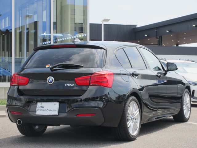 118D 5DOOR RHD