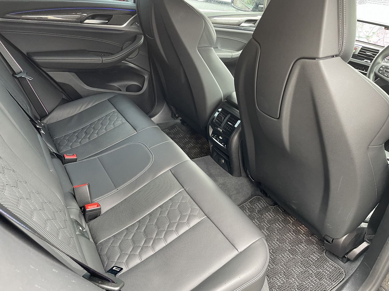 X4 M RHD