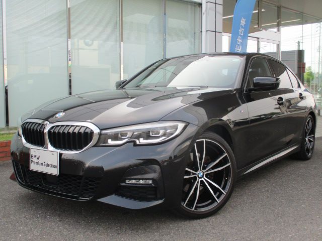 320i Sedan 