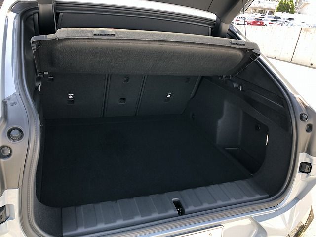 X2 M35i xDrive RHD