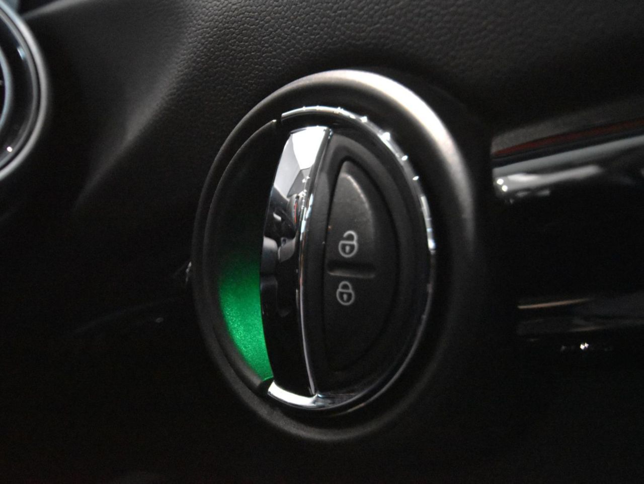 F55 MINI Cooper 5-Door Hatch LCI
