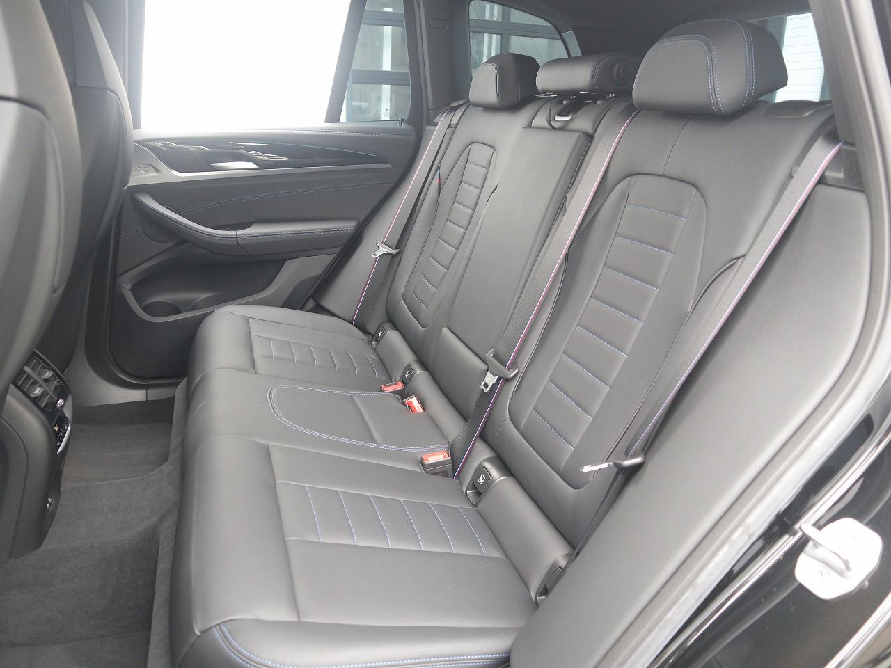 G01 X3 M40d RHD LCI ZA
