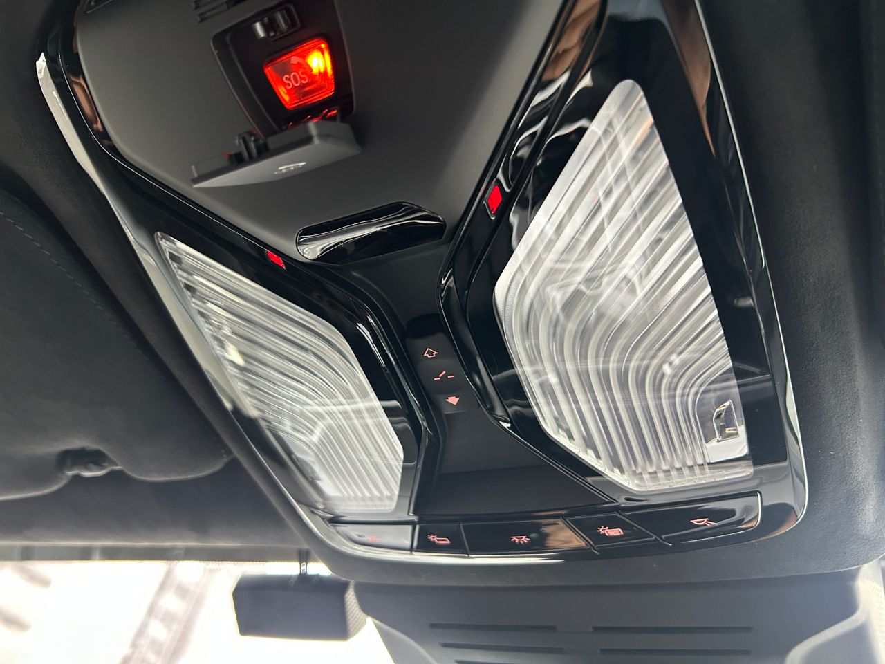 X7 xDrive40d RHD US