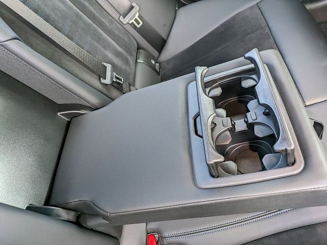 320d xDrive Berline RHD