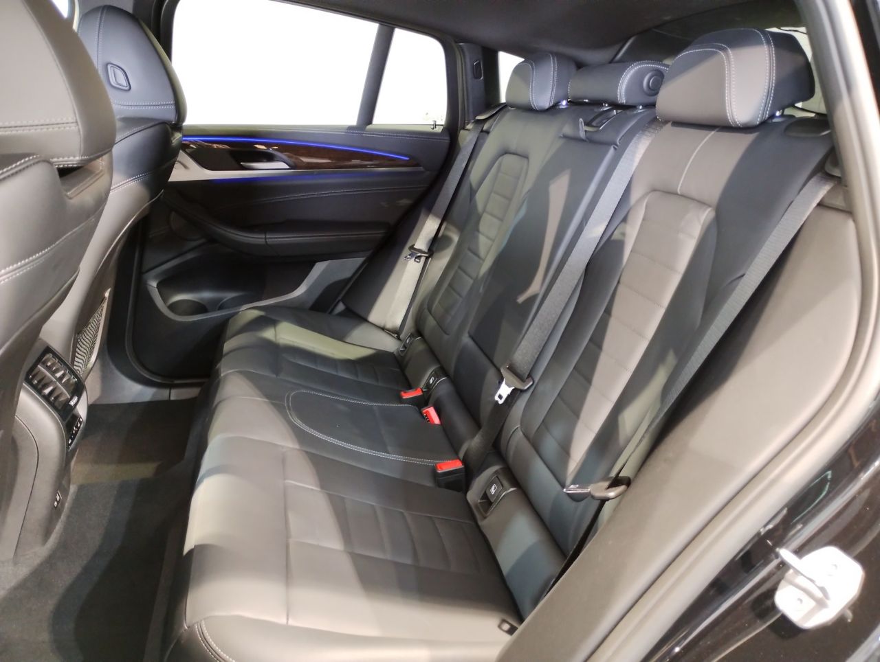 X4 xDrive20d RHD