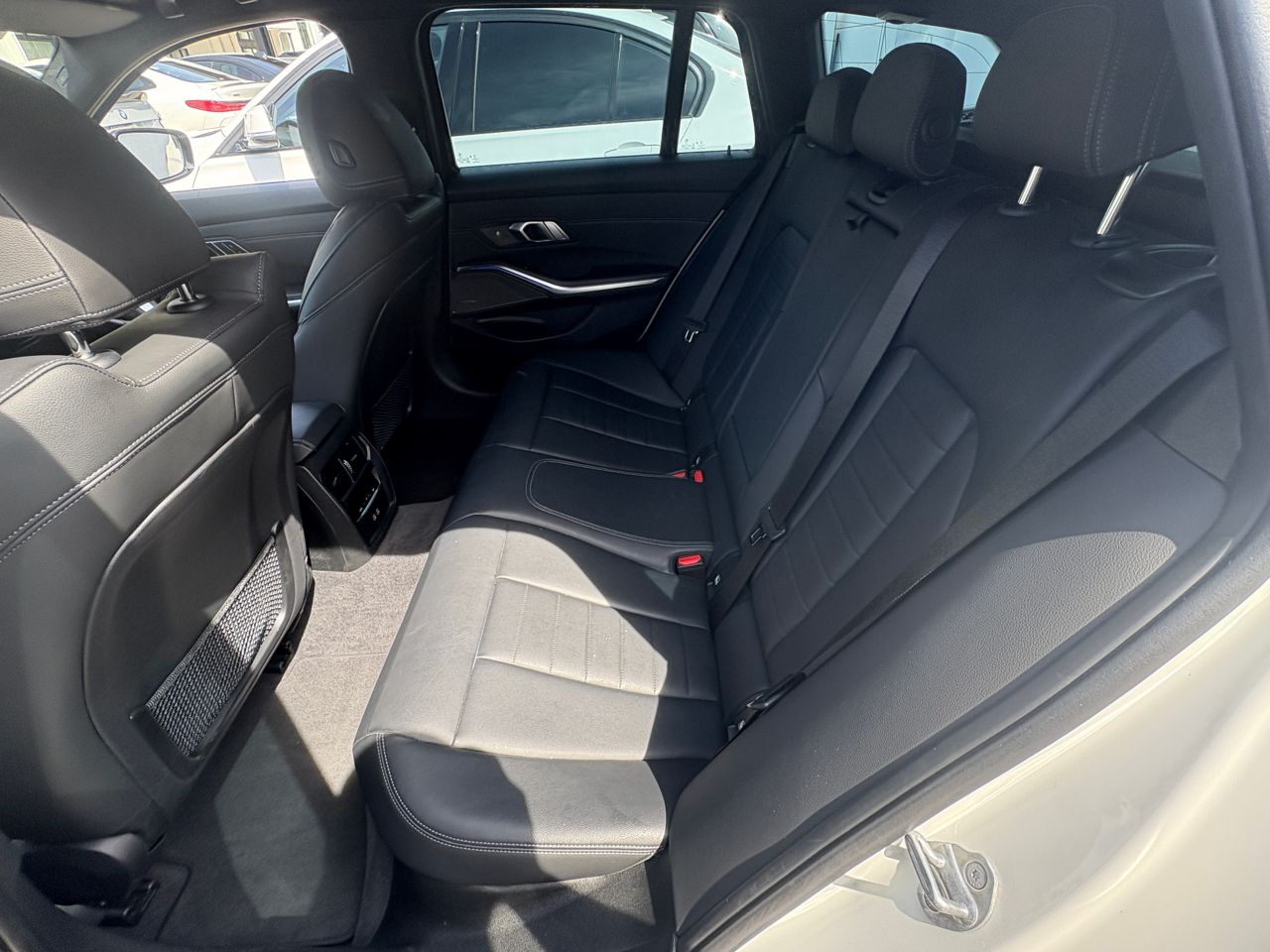 G21 320i RHD