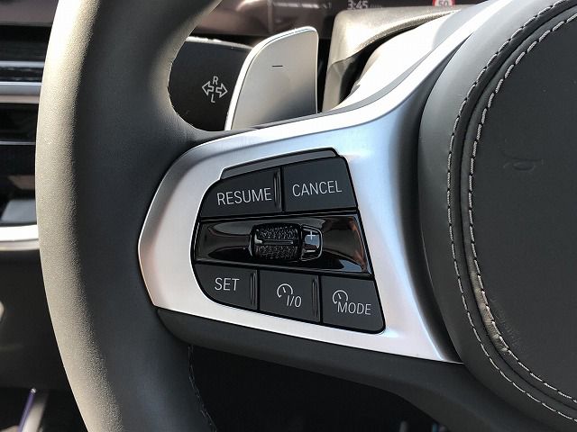 X7 xDrive40d RHD US