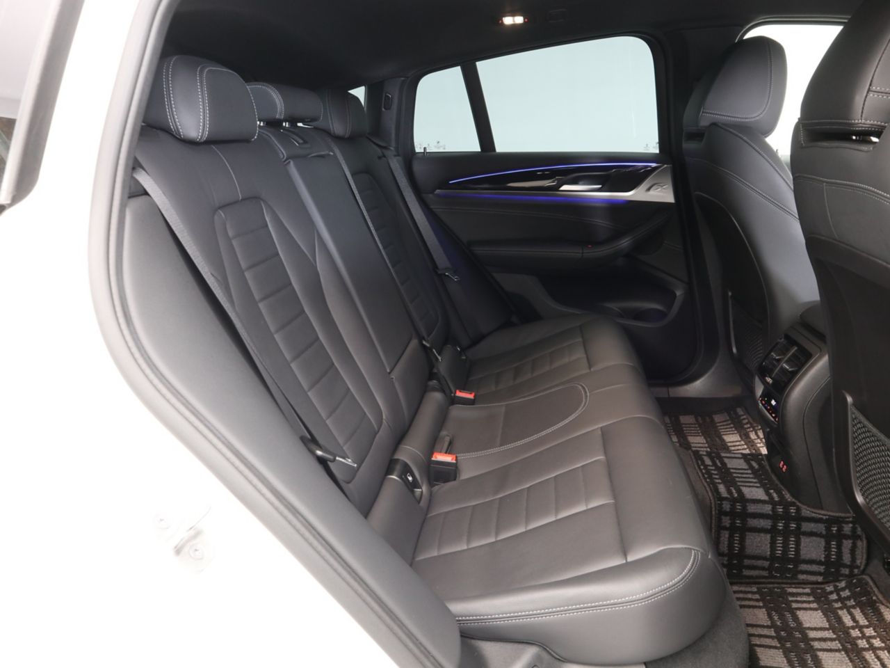 X4 xDrive20d RHD