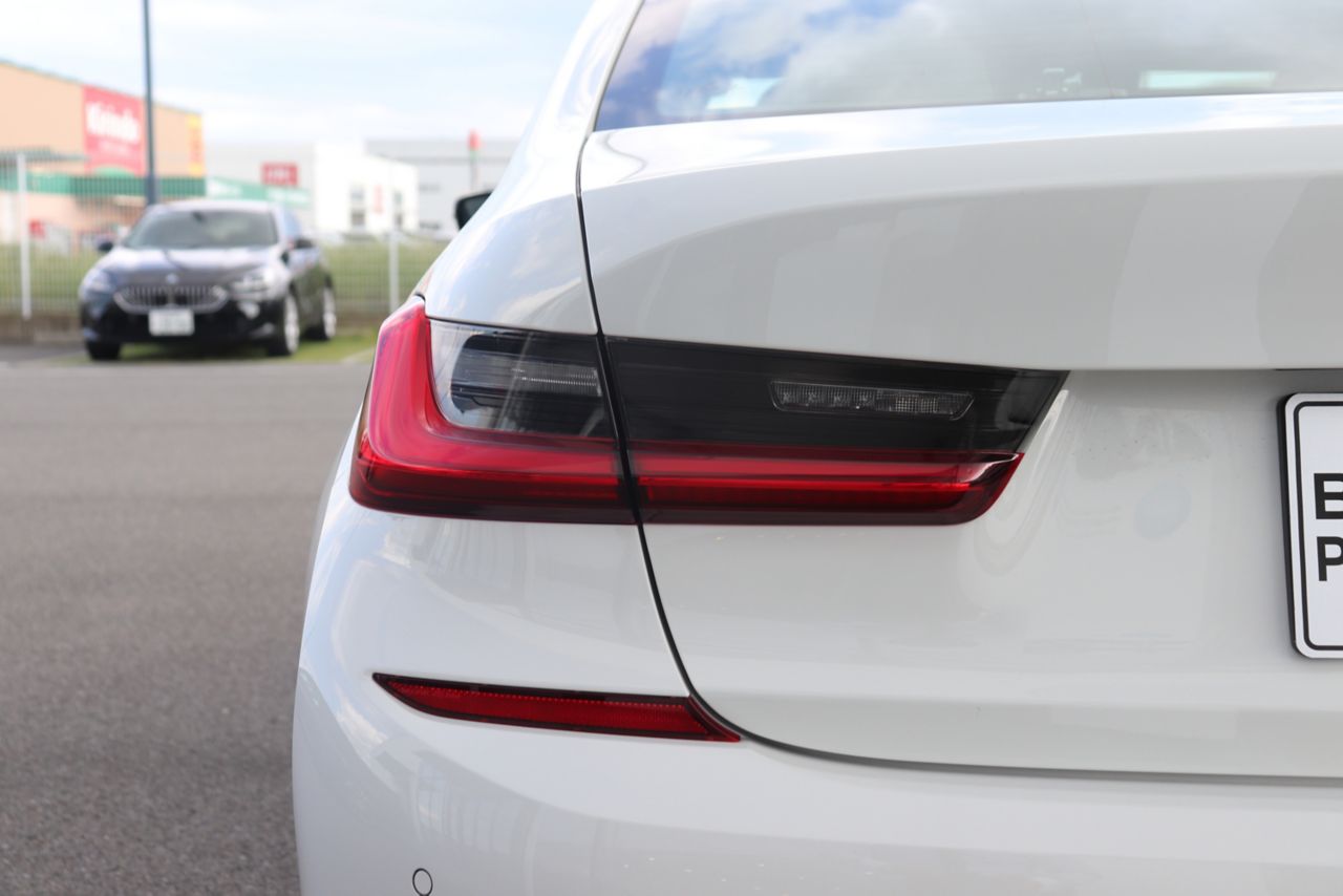 G20 320i Saloon RHD MX