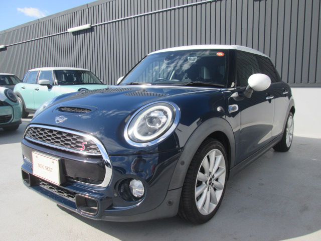 F55 COOPER S D(AT)
