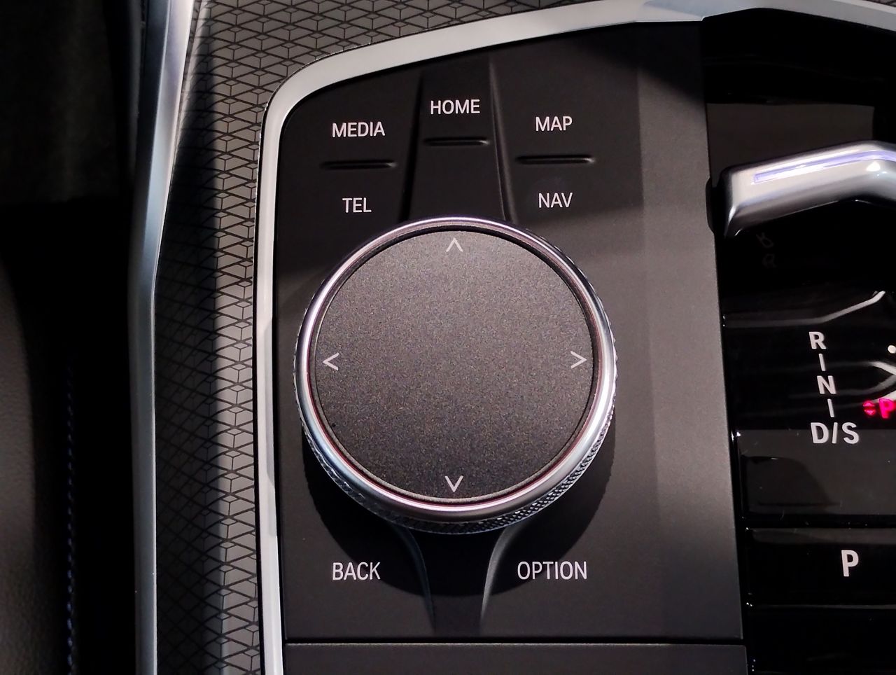 320d xDrive Berline RHD