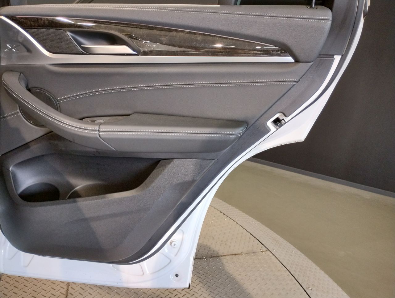 X4 M40i RHD