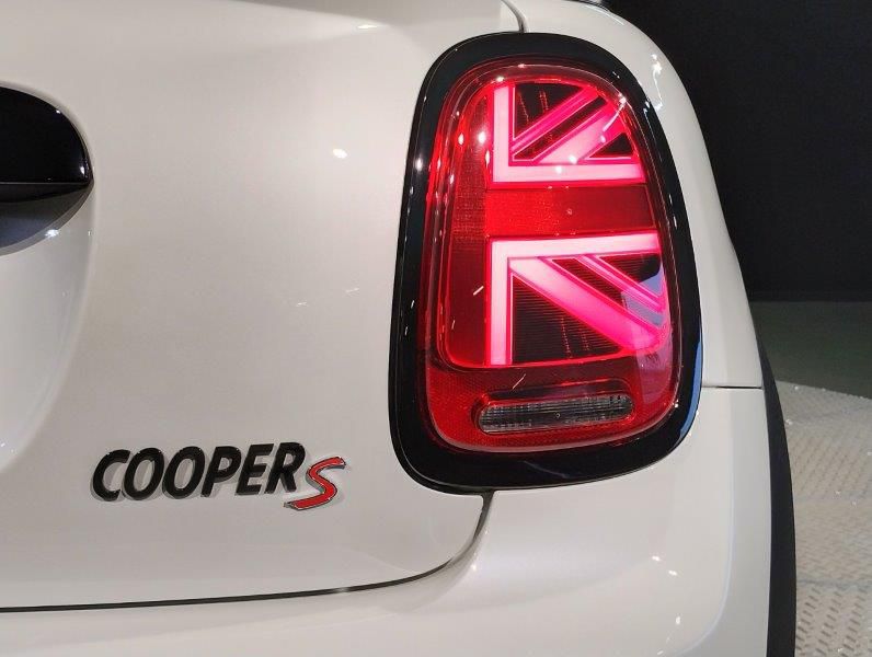MINI Cooper S Convertible RHD