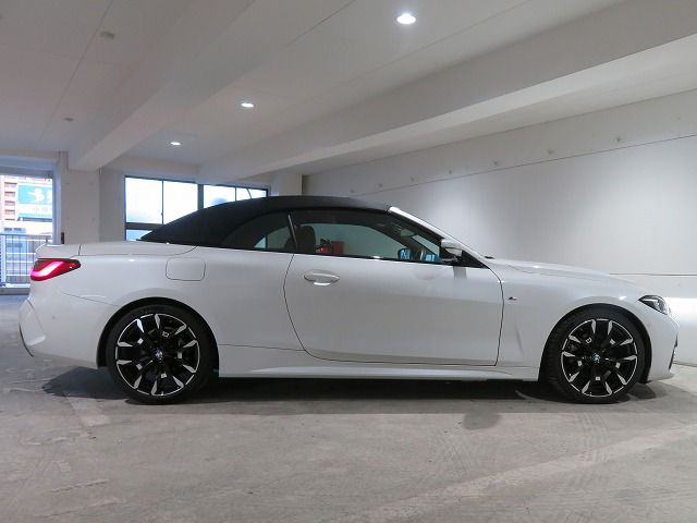 G** 4**i C********** B** 2**i RHD