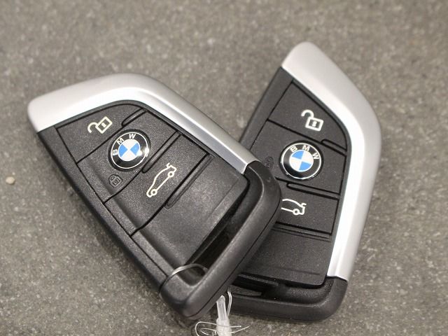 X1 sDrive18i RHD