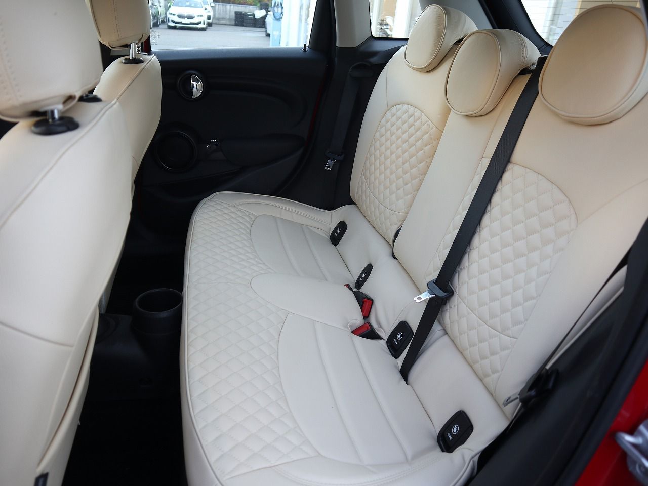 F55 MINI Cooper 5-Door Hatch LCI