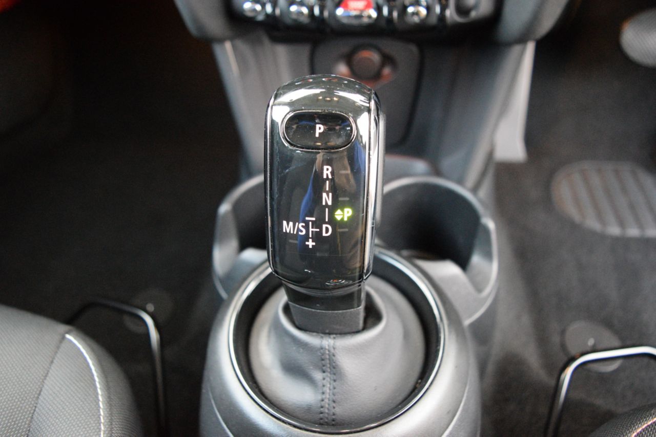 F56 MINI Cooper 3-Door Hatch LCI