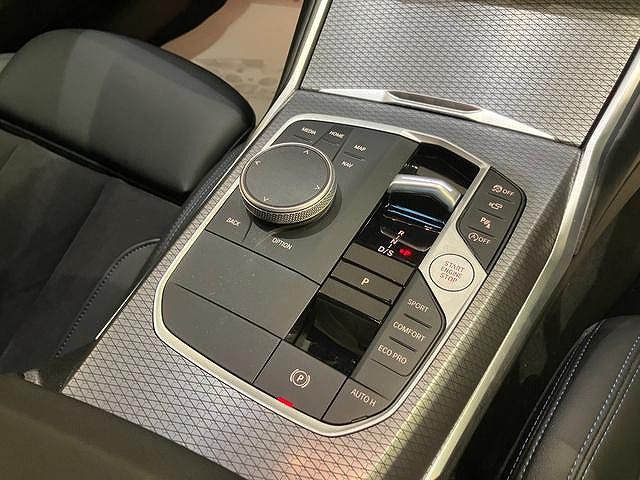 320d xDrive Berline RHD