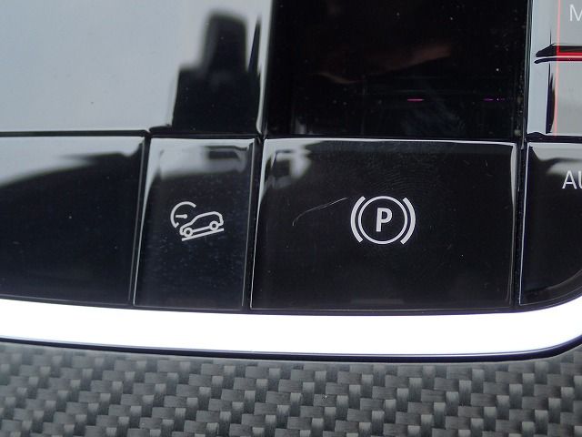 XM RHD