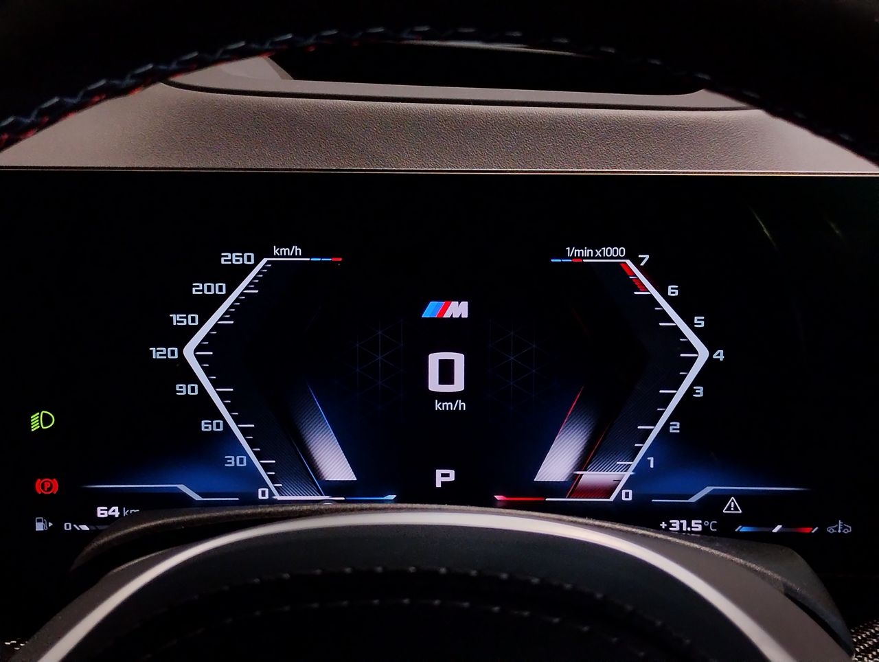 X6 M60i xDrive RHD