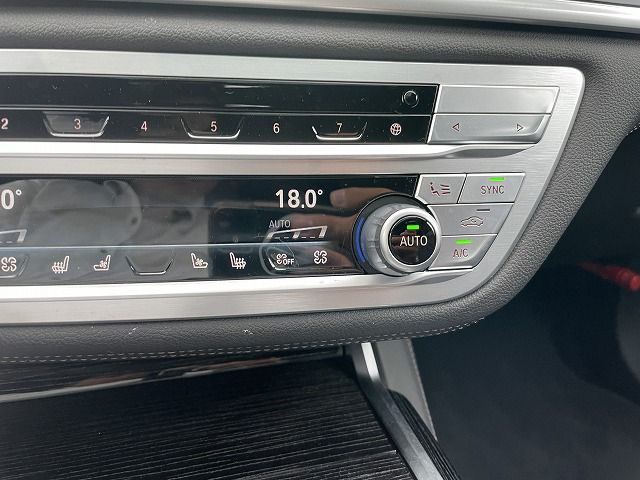 750i xDrive Sedan