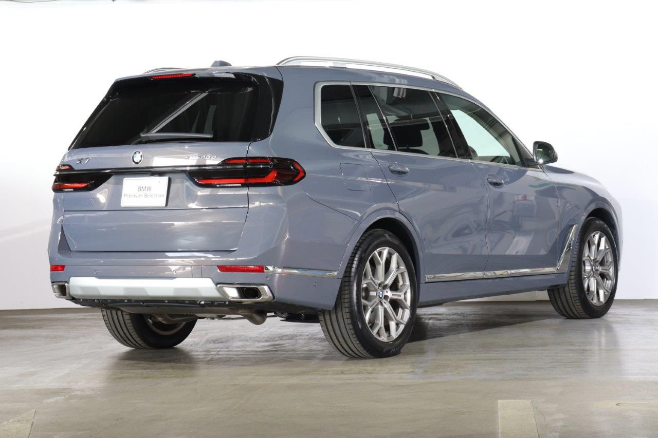 X7 xDrive40d RHD US
