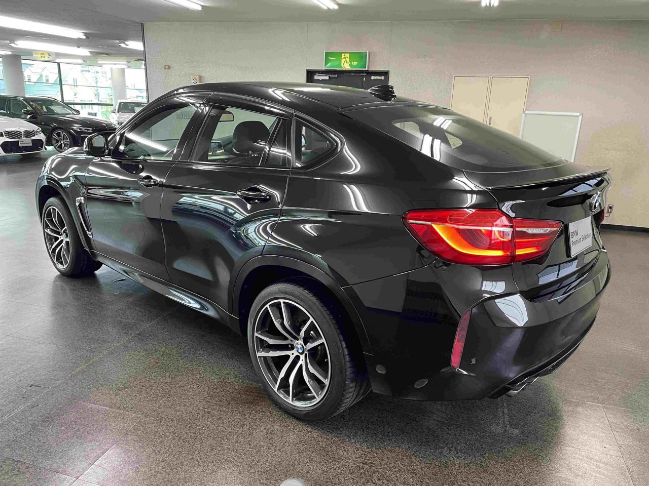 X6M RHD