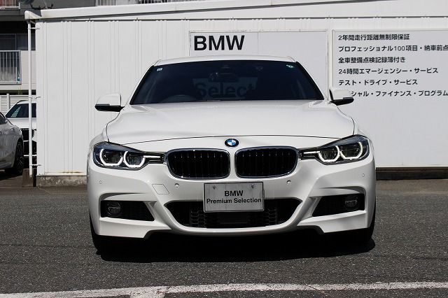 320I SEDAN RHD