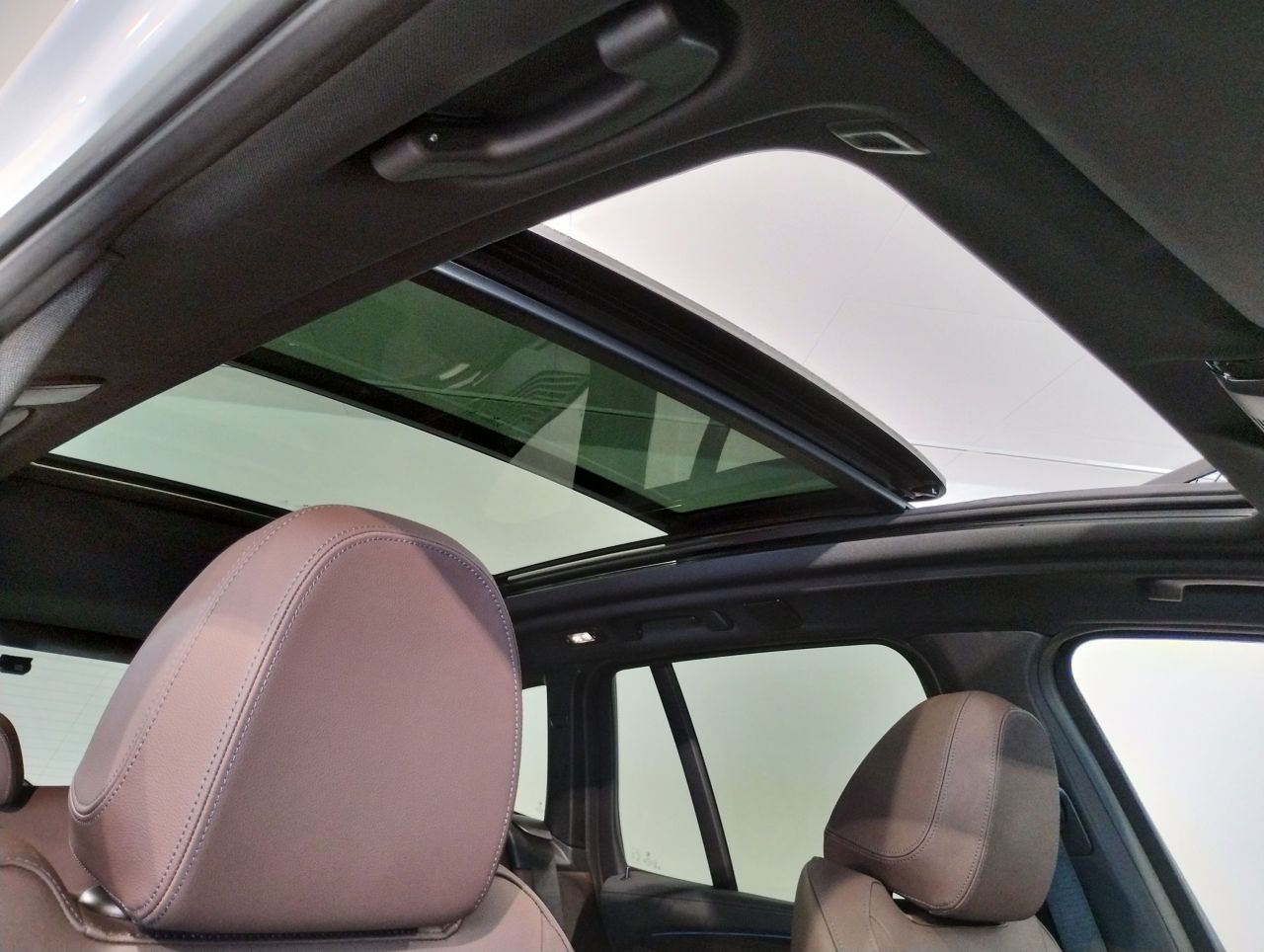 G08 iX3 BEV RHD