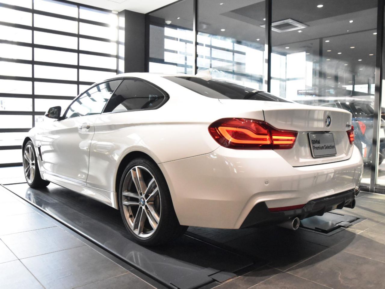 440I CO