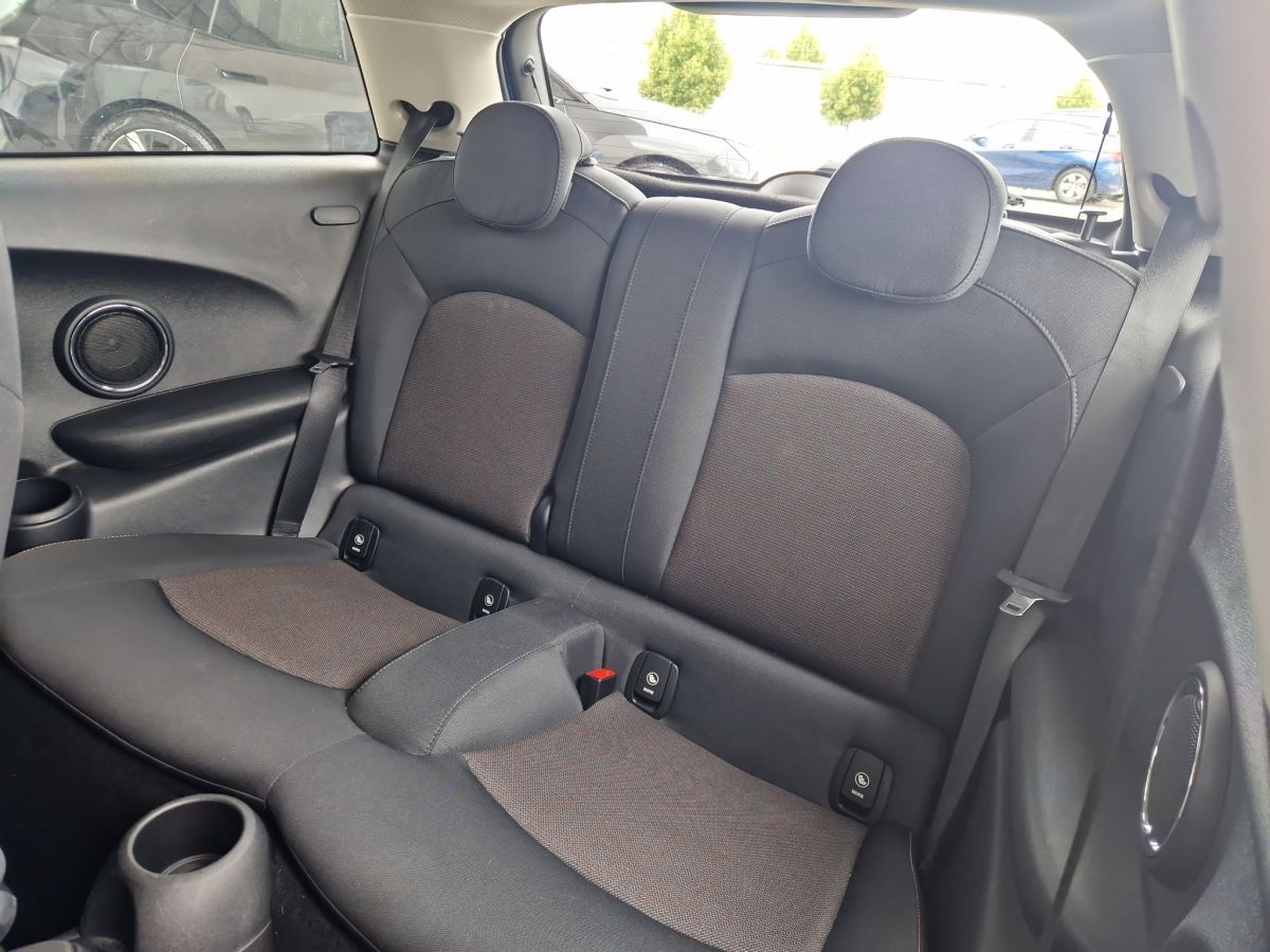 MINI Cooper D