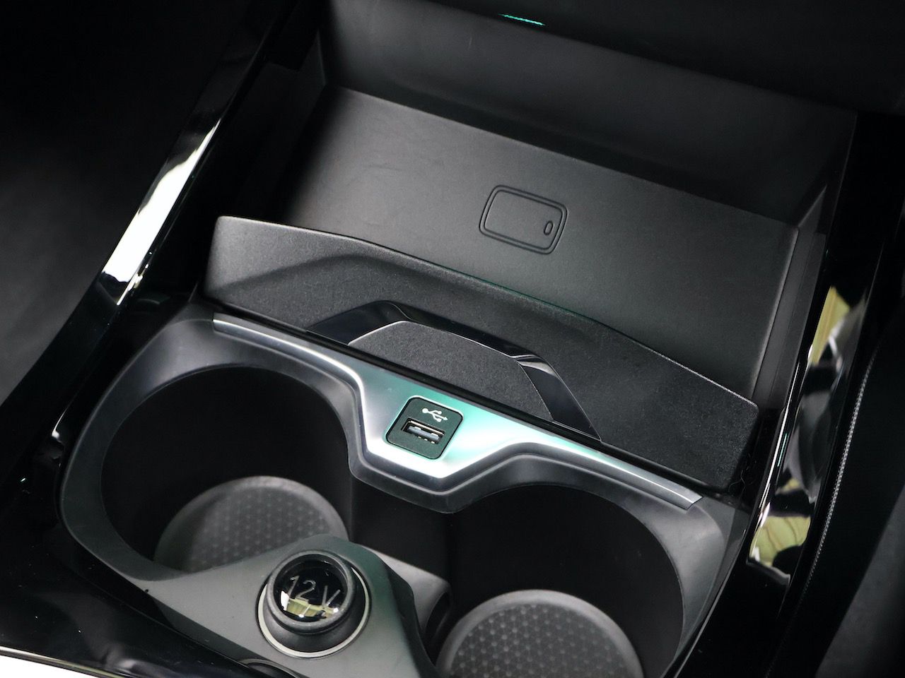 F40 118d Sports Hatch 5-door B47 2.0d