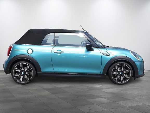 MINI Cooper S Convertible RHD